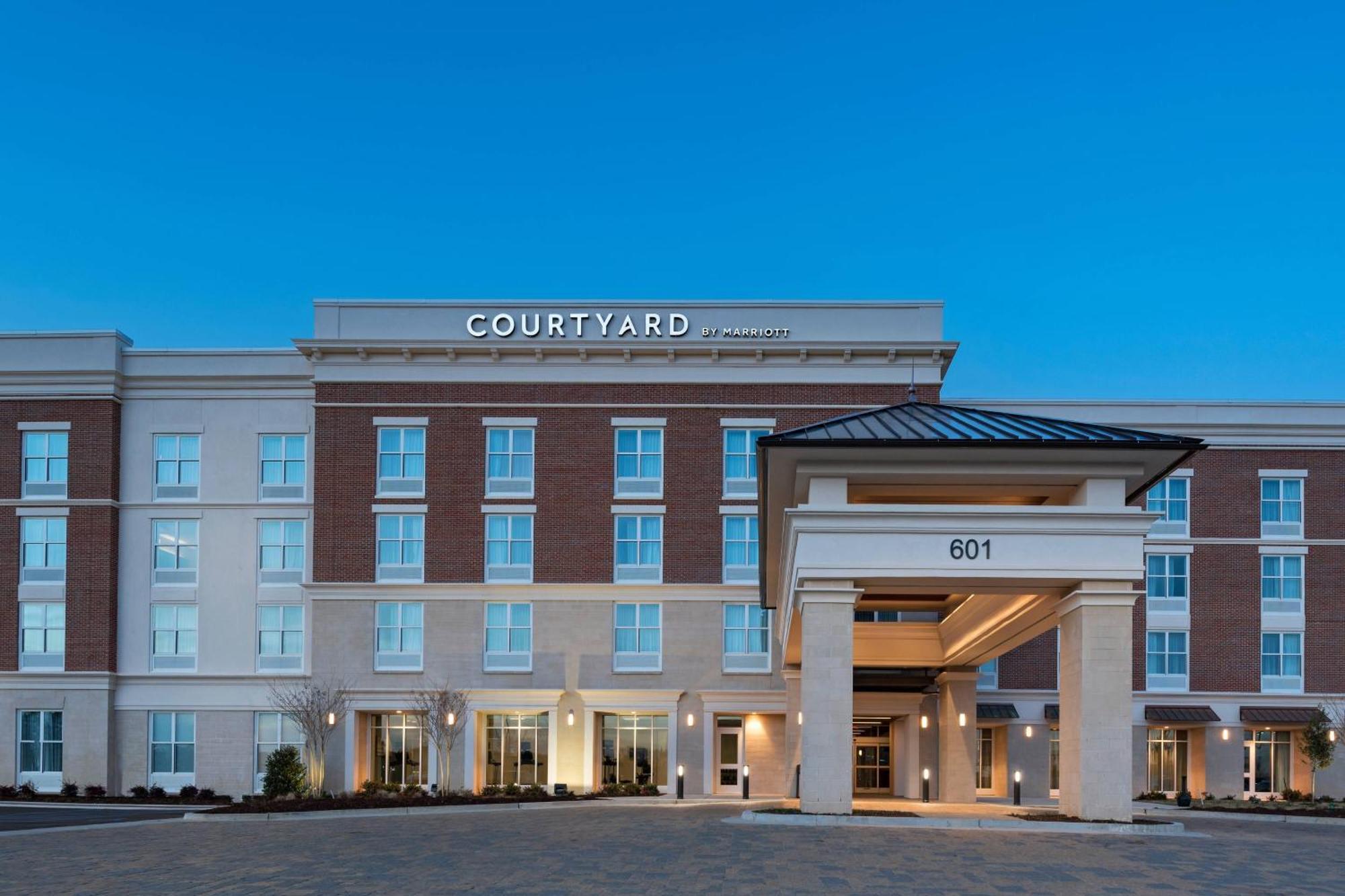Courtyard By Marriott Jackson 3* Madison