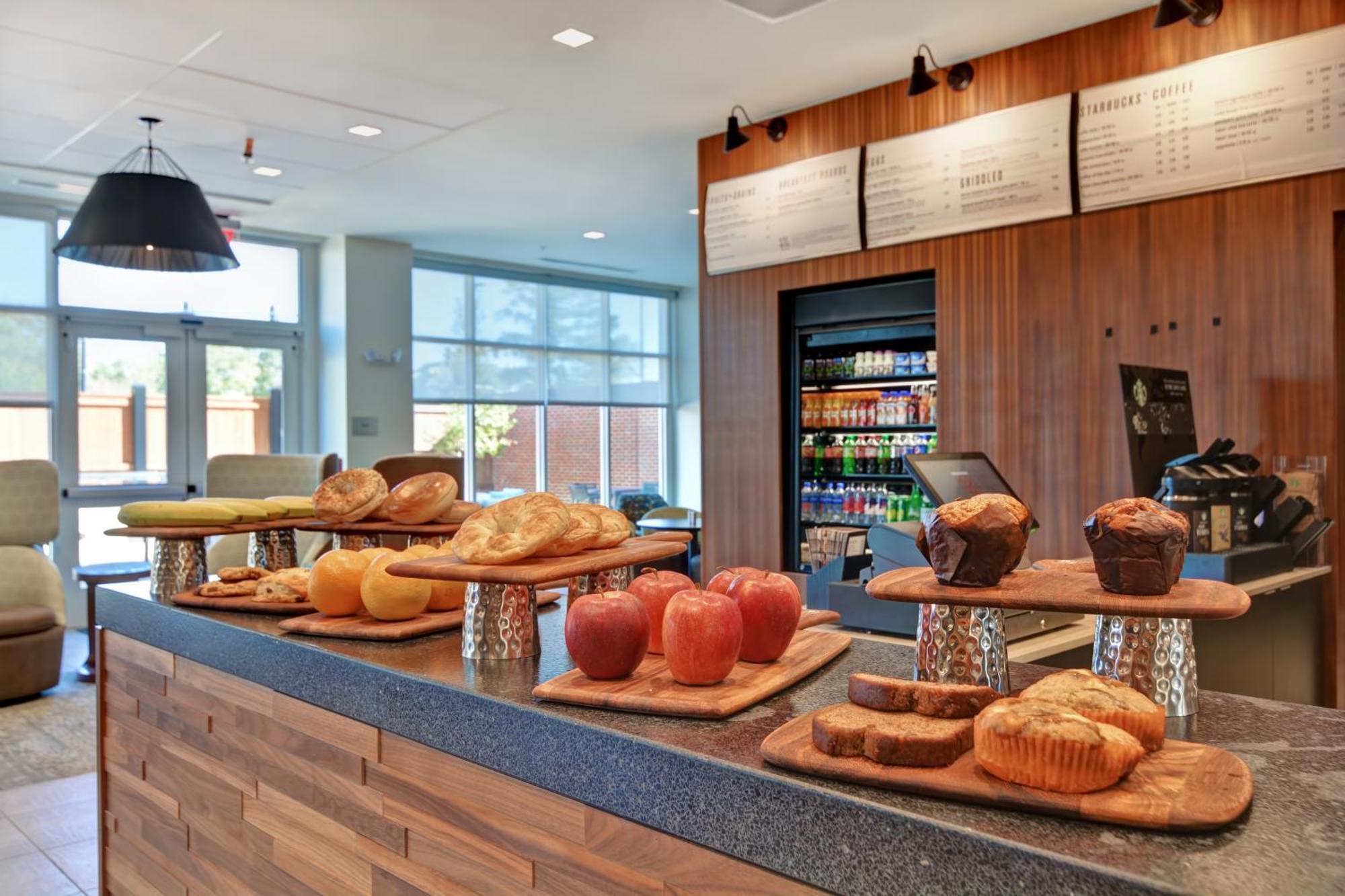 Courtyard By Marriott Jackson